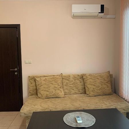 Golden Sun Apartment Pomorie Exterior photo