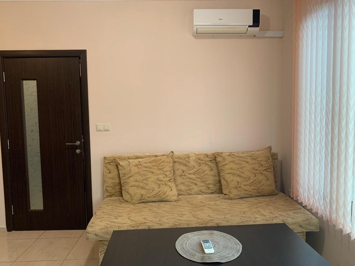 Golden Sun Apartment Pomorie Exterior photo